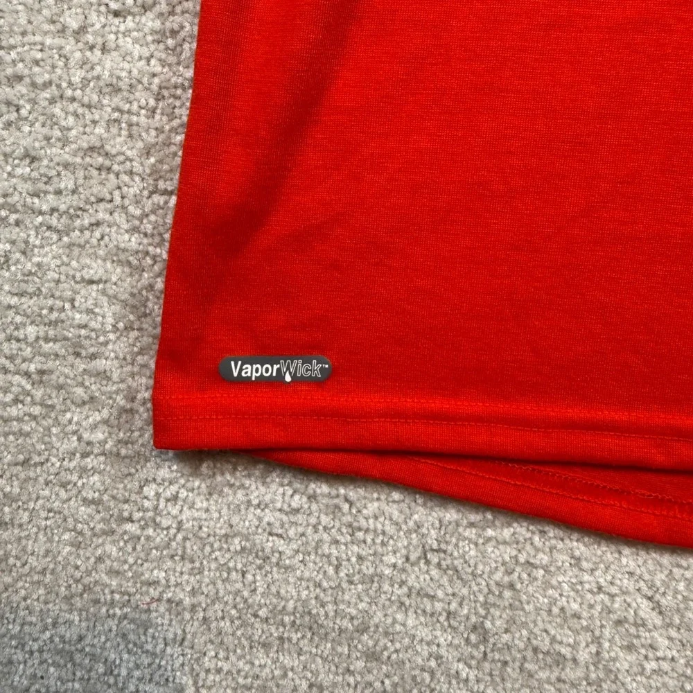 The North Face T-Shirt Mens XL Red NYC Marathon 2013 VaporWick Graphic Tee